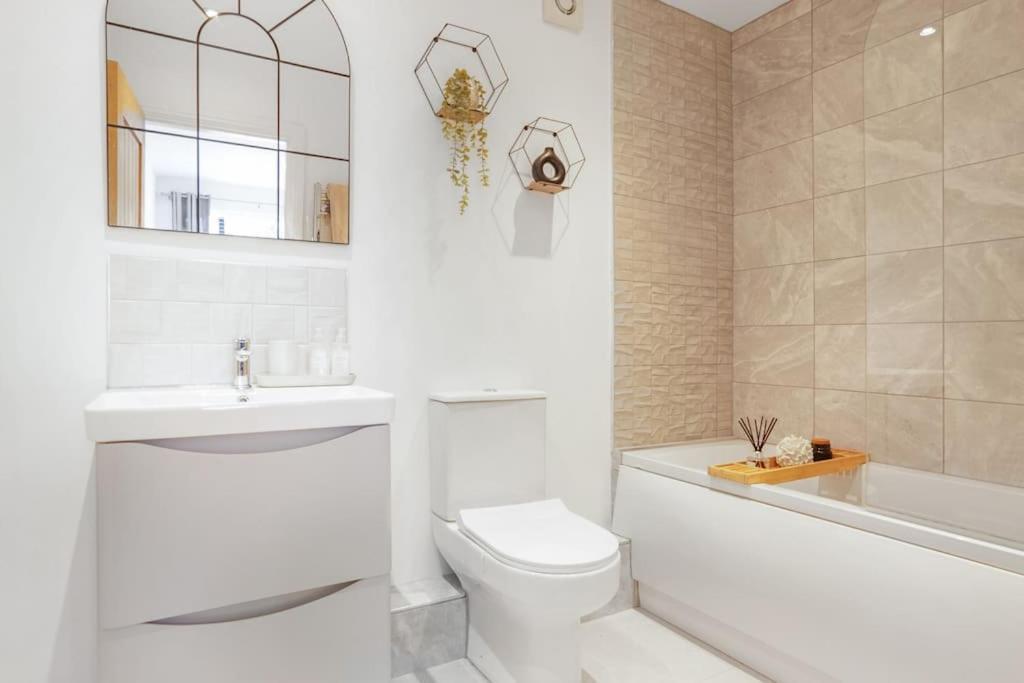 Little Laxford Apartment Fazeley Bagian luar foto
