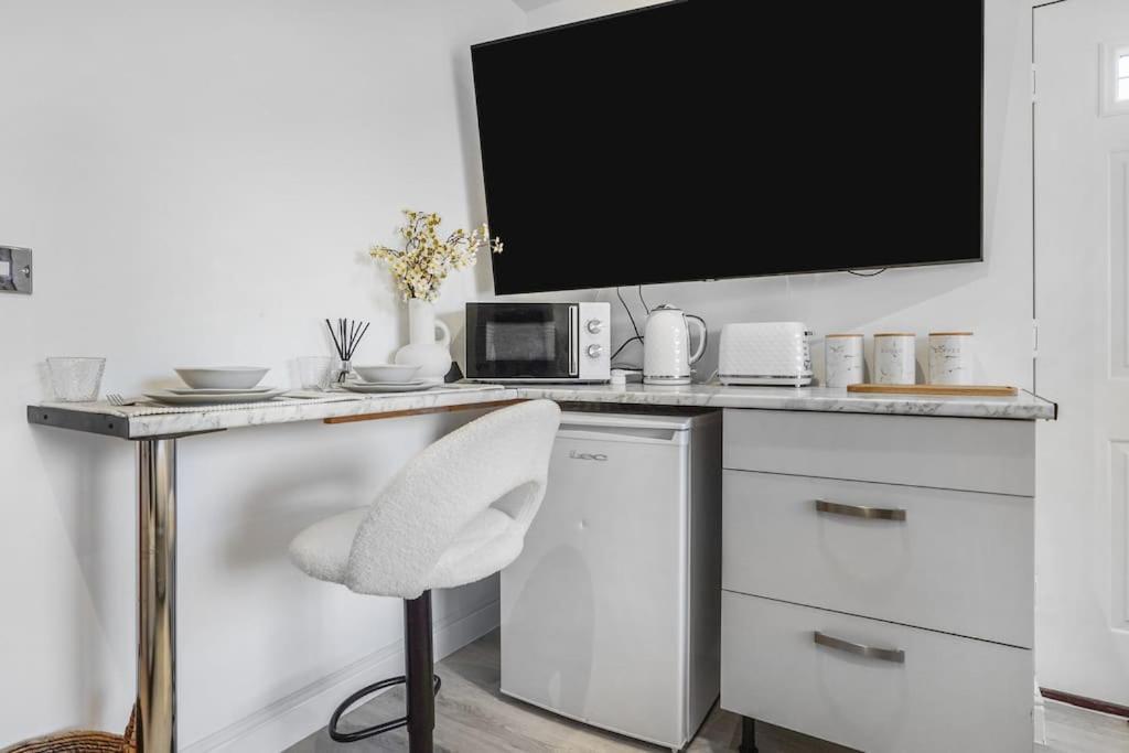 Little Laxford Apartment Fazeley Bagian luar foto
